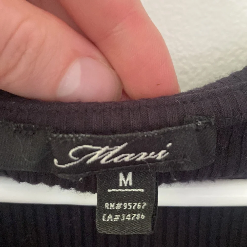 Mavi - Picture 2 of 2